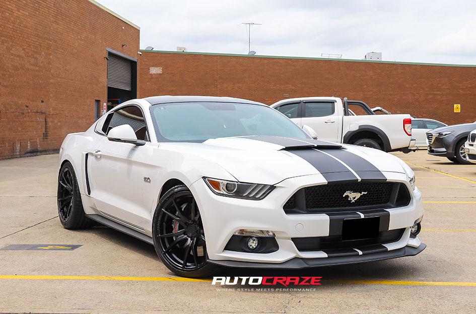 FORD MUSTANG SF06 SATIN BLACK